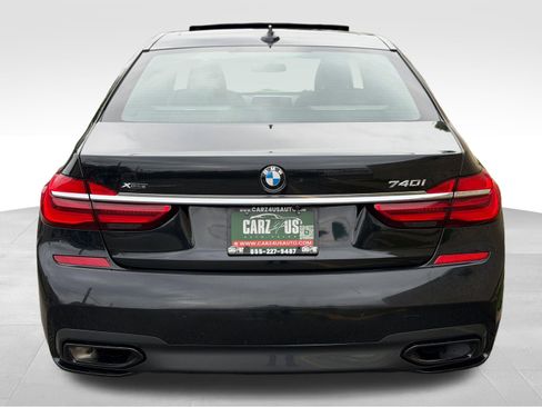 Used 2019 BMW 740i xDrive w/ M Sport Package AWD/4WD image 8