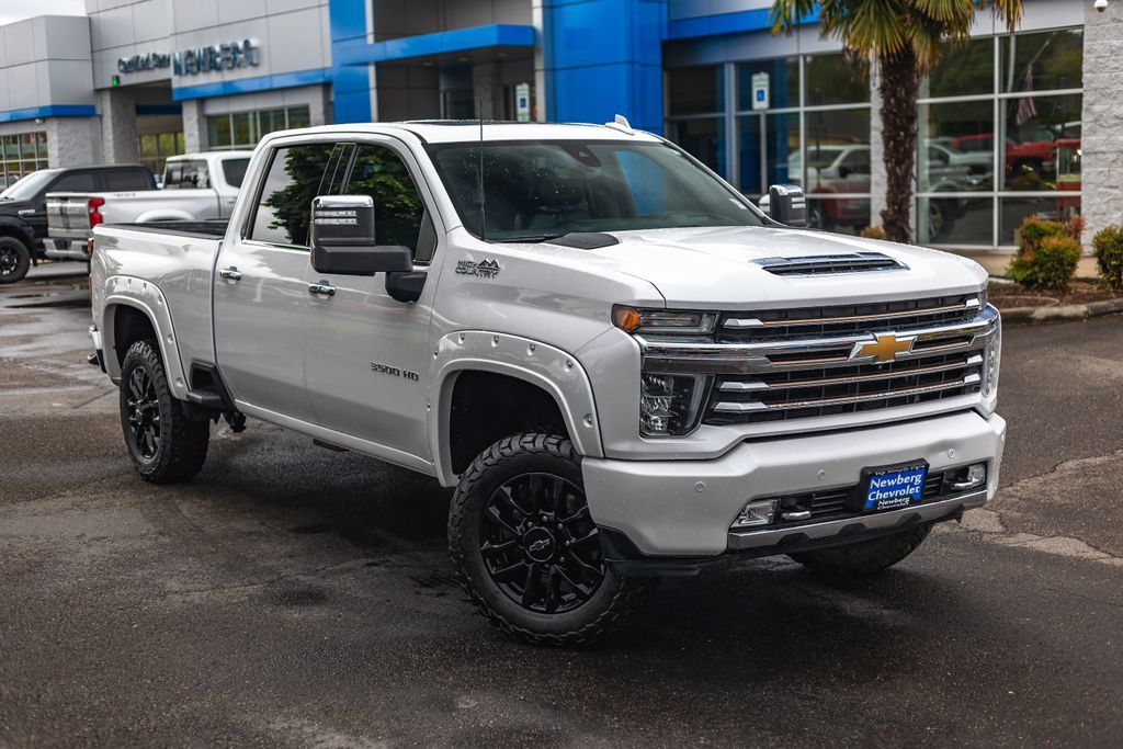 Used 2020 Chevrolet Silverado 3500 High Country w/ Z71 Off-Road Package AWD/4WD image 2