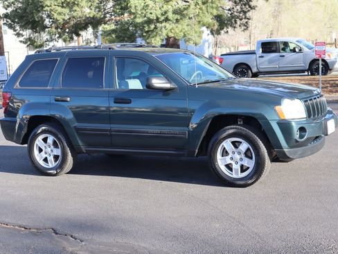 Used 2006 Jeep Grand Cherokee Laredo image 2