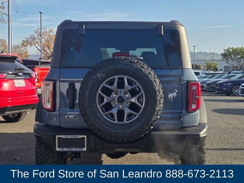 New 2025 Ford Bronco Badlands image 8