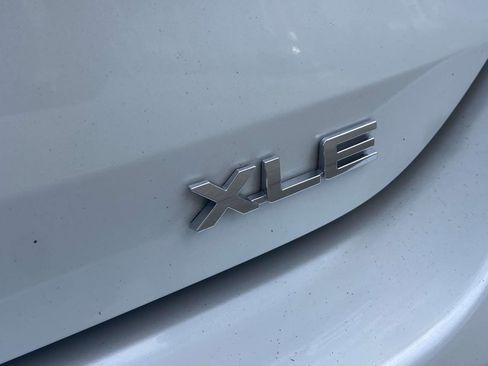 Used 2026 Toyota Highlander XLE AWD/4WD image 8