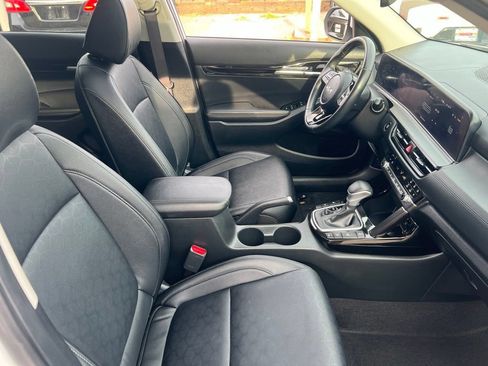 Certified 2025 Kia Seltos EX w/ EX Sunroof Package AWD/4WD image 23