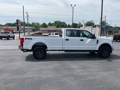 Used 2021 Ford F250 XL w/ Power Equipment Group AWD/4WD image 6