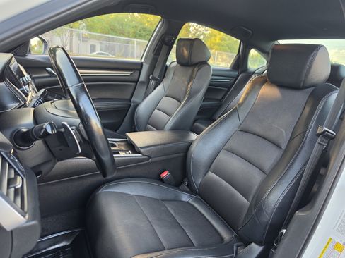 Used 2019 Honda Accord Sport image 27