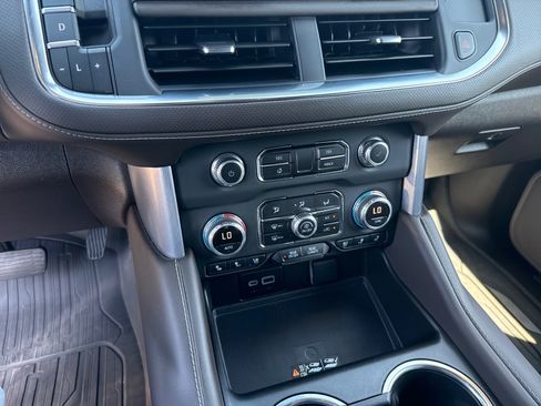 Used 2023 GMC Yukon SLT w/ SLT Premium Package AWD/4WD image 20