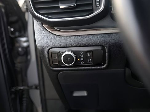 Used 2023 Ford Explorer Limited w/ Equipment Group 301A image 18