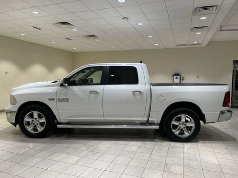 Used 2015 RAM 1500 Lone Star RWD image 2