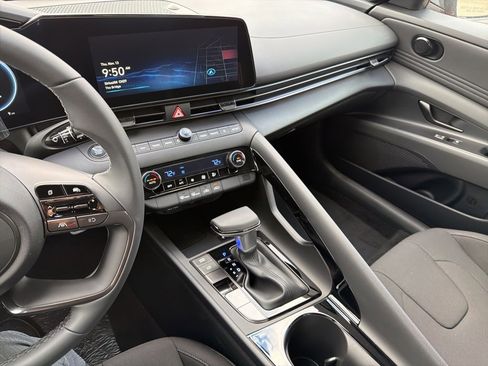 New 2026 Hyundai Elantra Sport image 28