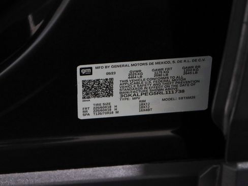 Used 2024 GMC Terrain SLT FWD image 32