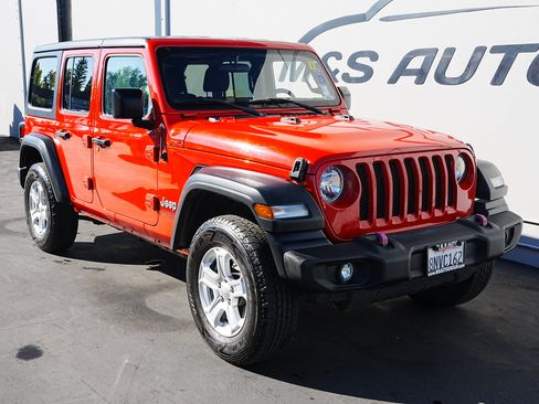 Used 2020 Jeep Wrangler Unlimited Sport S image 3
