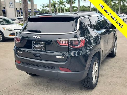 Used 2023 Jeep Compass Latitude AWD/4WD image 7