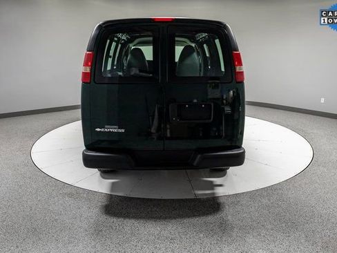 Used 2015 Chevrolet Express 2500 image 26