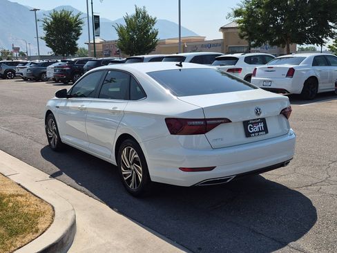 Used 2021 Volkswagen Jetta SEL Premium FWD image 8
