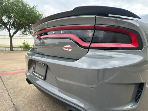 Used 2017 Dodge Charger R/T RWD image 12