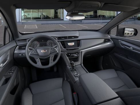 New 2026 Cadillac XT5 Luxury image 16
