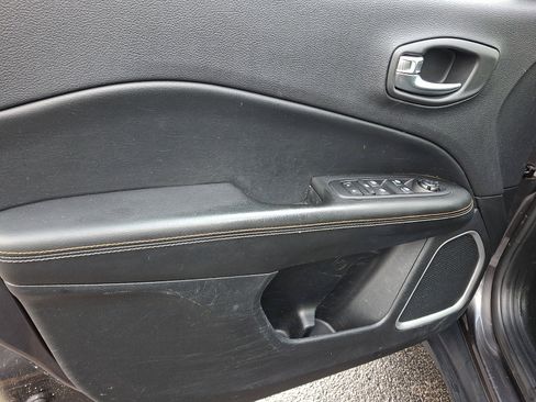 Certified 2019 Jeep Compass Latitude w/ Popular Equipment Group image 12