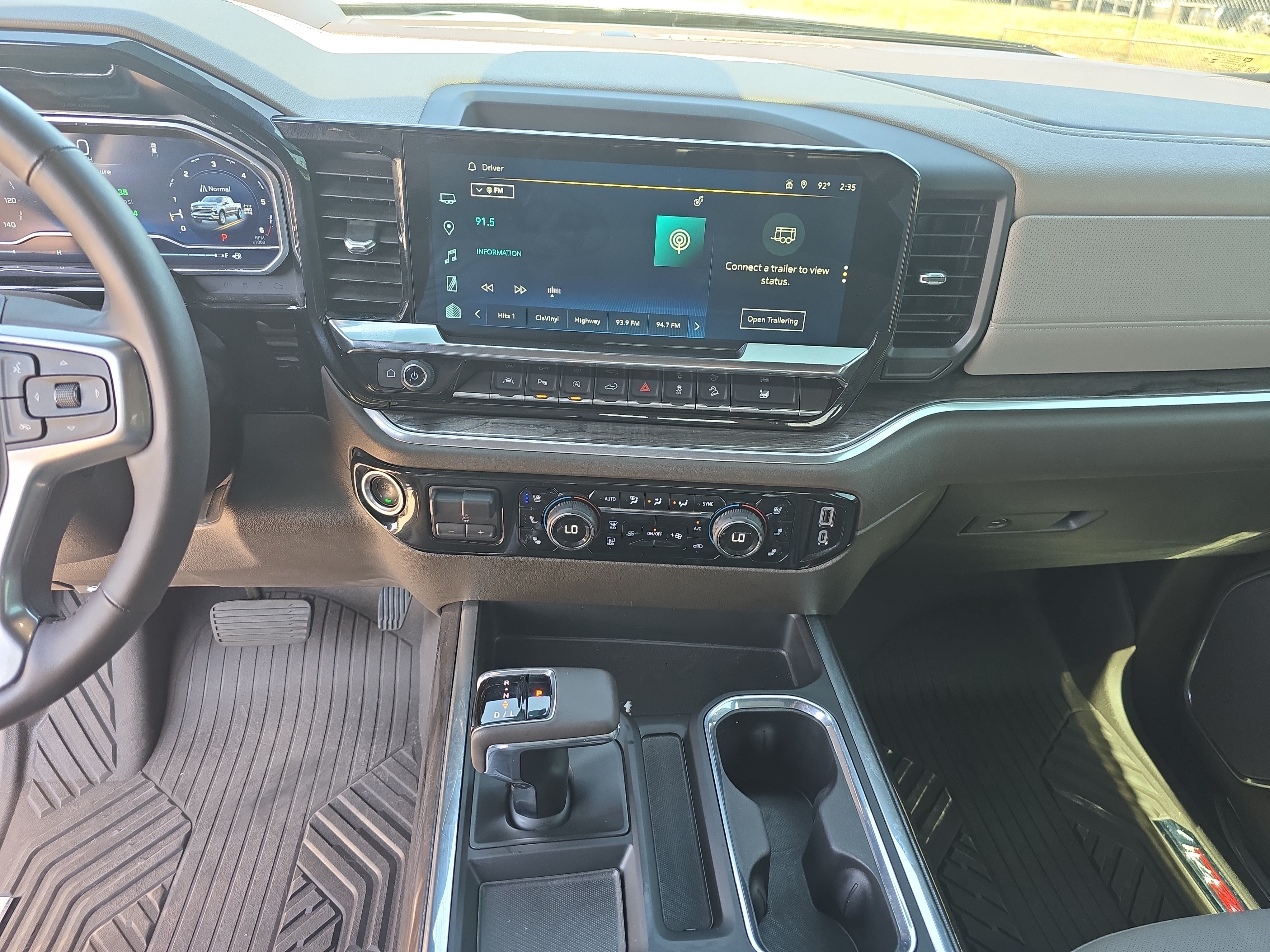 Used 2024 Chevrolet Silverado 1500 LTZ AWD/4WD image 19