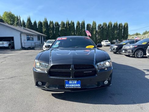 Used 2011 Dodge Charger R/T AWD/4WD image 2