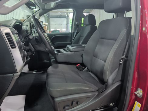 Used 2019 GMC Sierra 2500 SLE w/ SLE Preferred Package AWD/4WD image 8