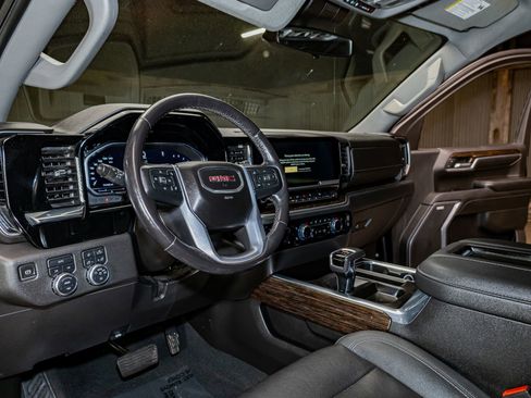 Used 2022 GMC Sierra 1500 Elevation w/ Elevation Premium Package image 14