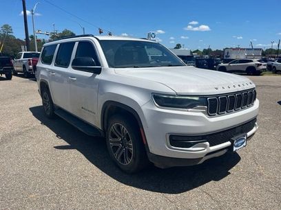 Used 2024 Jeep Wagoneer L Series II w/ Flexible Seating Group