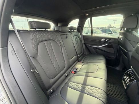 Used 2024 BMW X5 sDrive40i w/ Premium Package RWD image 25