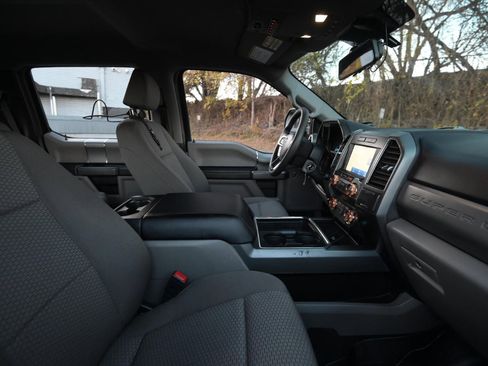 Used 2021 Ford F250 XLT w/ XLT Premium Package image 56