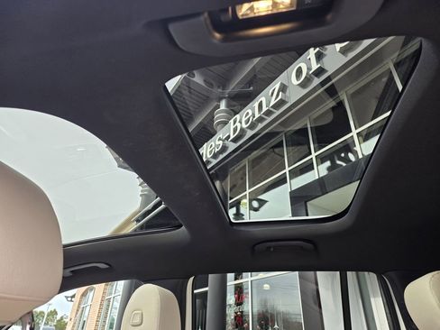 Certified 2024 Mercedes-Benz GLB 250 4MATIC image 21