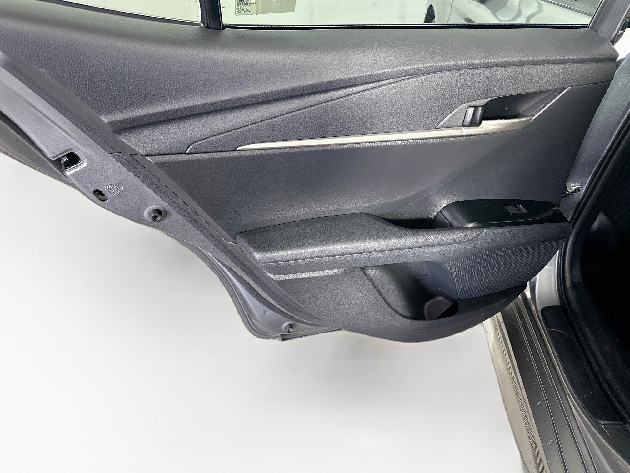 Used 2025 Toyota Camry SE w/ Multimedia Upgrade Package FWD image 28