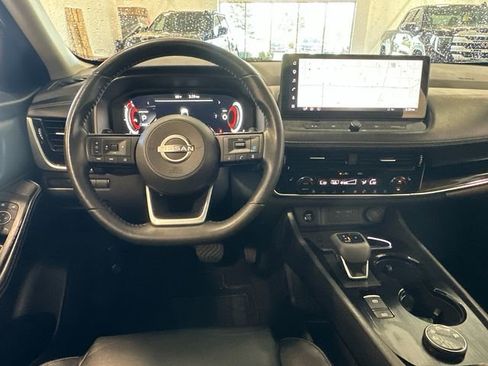 Used 2024 Nissan Rogue SL w/ SL Premium Package AWD/4WD image 16