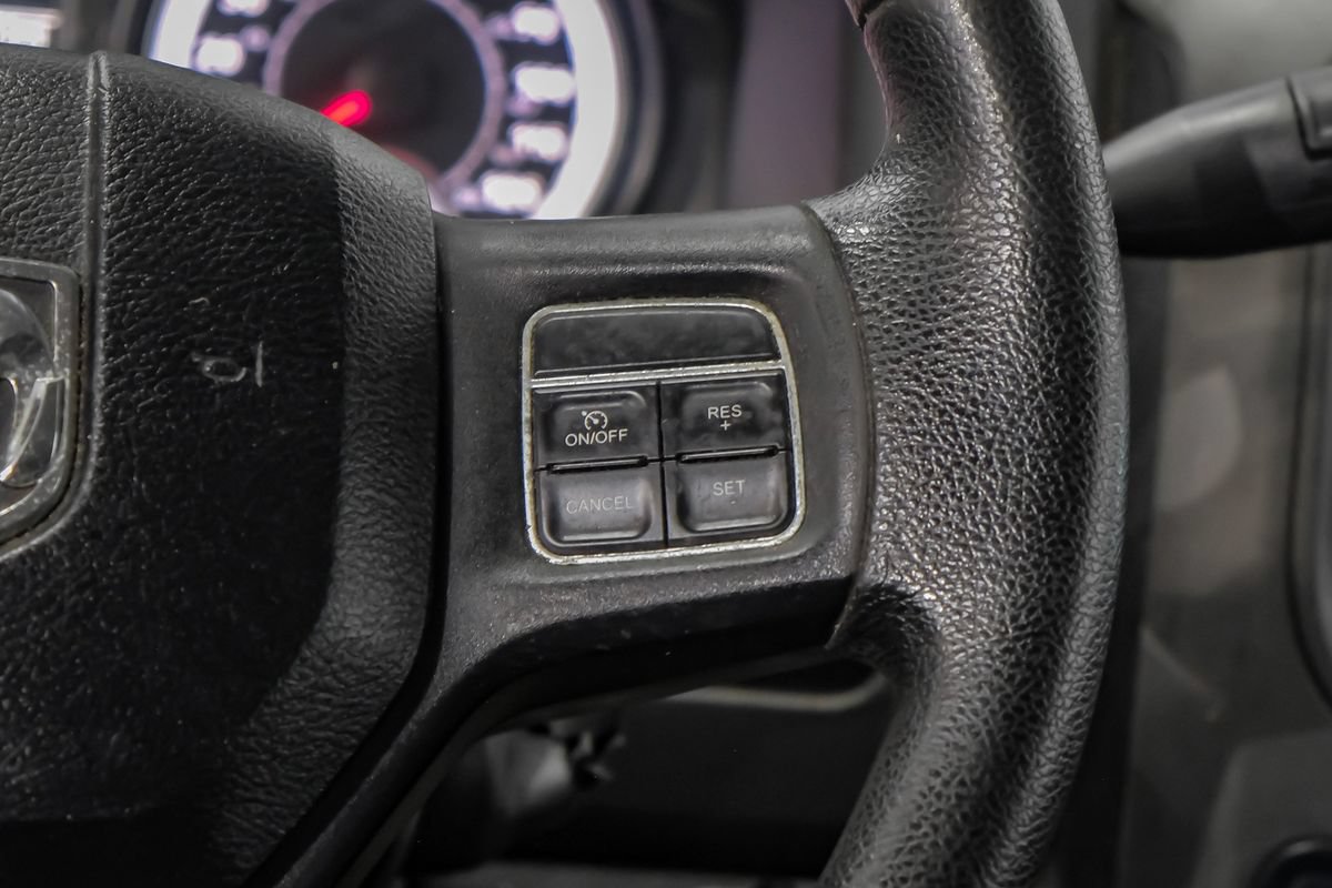 Used 2014 RAM 2500 Tradesman w/ Chrome Appearance Group AWD/4WD image 17