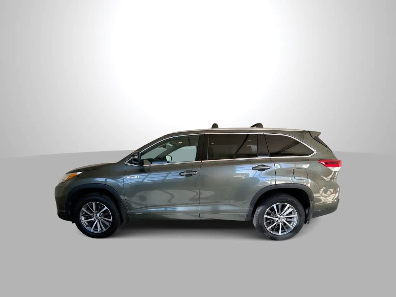 Used 2018 Toyota Highlander XLE AWD/4WD image 5