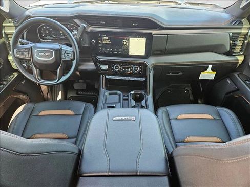 Used 2024 GMC Sierra 2500 AT4 w/ AT4 Premium Plus Package AWD/4WD image 19