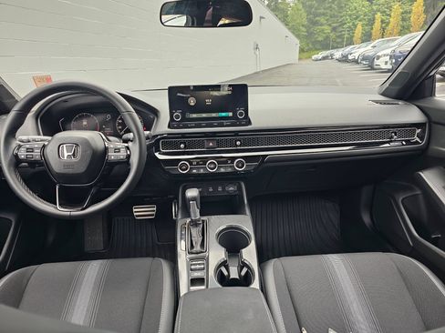 Used 2025 Honda Civic Sport image 22