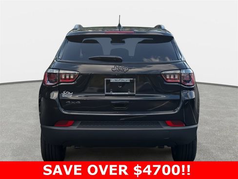 New 2025 Jeep Compass Latitude w/ Sun & Sound Group image 6