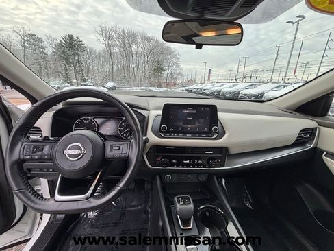 Certified 2023 Nissan Rogue SV w/ SV Premium B Package AWD/4WD image 5