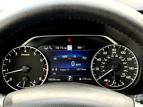 Used 2023 Nissan Murano SL w/ Cargo Package image 5