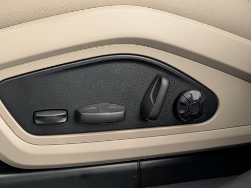 New 2026 Porsche Taycan AWD/4WD image 29
