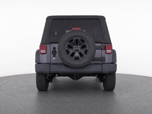 Used 2017 Jeep Wrangler Unlimited Sport w/ Connectivity Group AWD/4WD image 4
