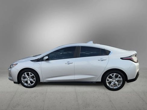 Used 2018 Chevrolet Volt Premier w/ Driver Confidence Package image 5