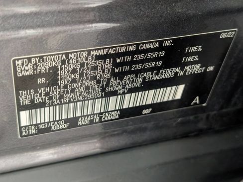 Used 2022 Toyota RAV4 XLE Premium AWD/4WD image 39