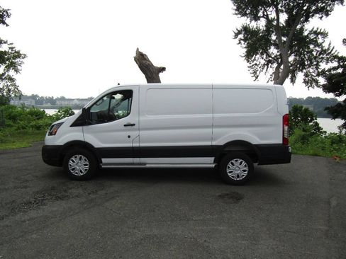Used 2025 Ford Transit 250 Low Roof w/ Exterior Upgrade Package RWD image 3