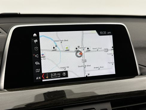 Used 2018 BMW X1 sDrive28i w/ Convenience Package image 4