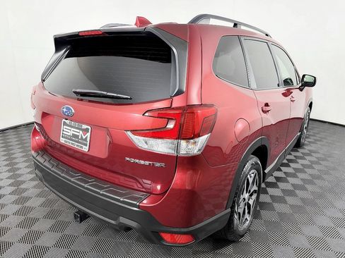 Used 2020 Subaru Forester Premium AWD/4WD image 9