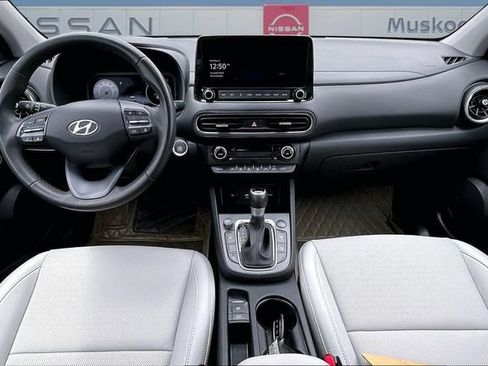 Used 2023 Hyundai Kona Limited AWD/4WD image 7