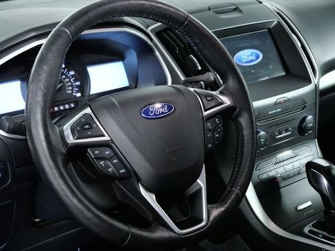 Used 2016 Ford Edge SEL w/ Equipment Group 201A AWD/4WD image 19