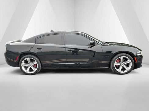 Used 2018 Dodge Charger R/T RWD image 8