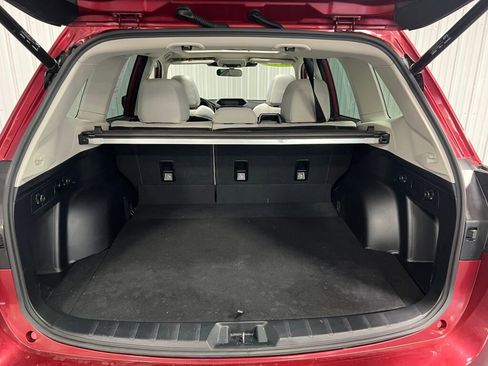 Used 2022 Subaru Forester Premium image 7