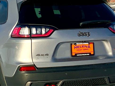 Used 2021 Jeep Cherokee Trailhawk w/ Comfort/Convenience Group image 13