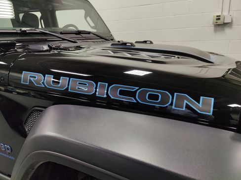 Used 2024 Jeep Wrangler Unlimited Rubicon 4xe w/ Technology Group image 5